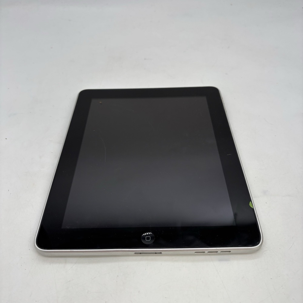 Apple iPad 1st Generation Model A1219 (2010) Silver/Black 32 GB 9.7" Broken